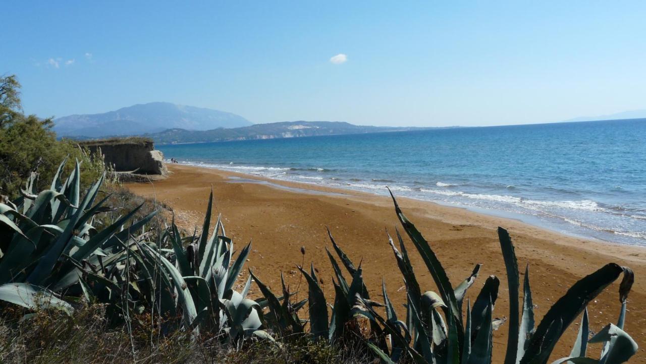 Villa Emmanouela Xi Beach Exterior photo